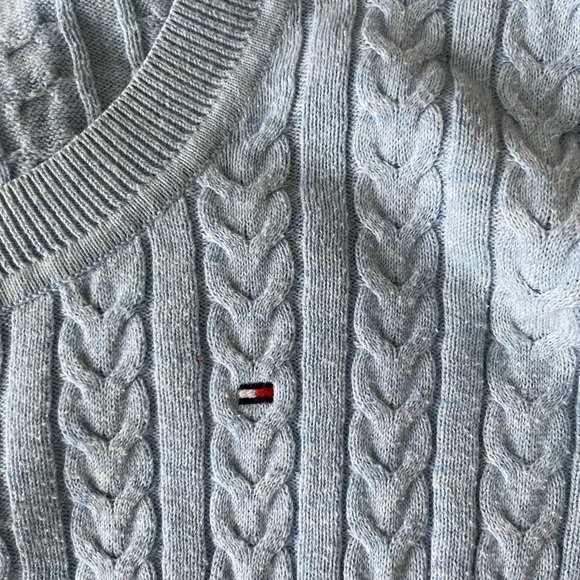 Tommy Hilfiger sweater - Picture 4 of 4